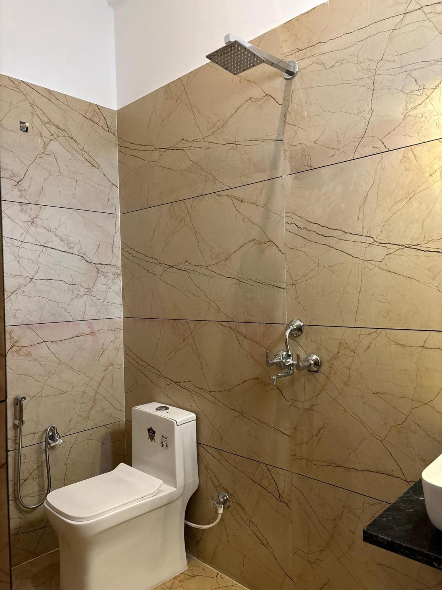 Bingo Apartment Alwar Luaran gambar